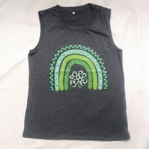 St Patrick's Day womens gray Tank top NWOT M - Picture 1 of 2